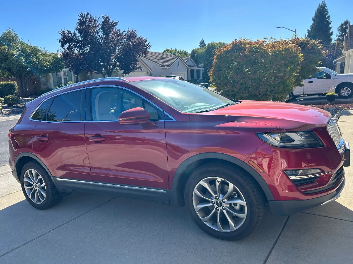 2019 Lincoln MKC SUV, FWD, "Select", 54k mi on vehicle except engine, which only has 2k mi on new engine, warranty transferable- $17,200 or B.O. by Sunday afternoon. Test drives available after the sale closes each day.