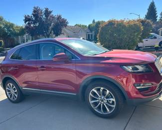 2019 Lincoln MKC SUV, FWD, "Select", 54k mi on vehicle except engine, which only has 2k mi on new engine, warranty transferable- $17,200 or B.O. by Sunday afternoon. Test drives available after the sale closes each day.
