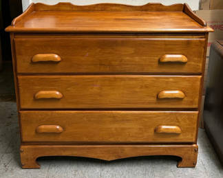 Lot 14: Maple Three Drawer Dresser 