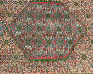 Lot 37: Hamadan Hand Woven Area Rug