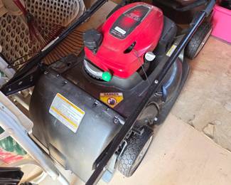 Nice Clean Honda Lawn Mower, Works!