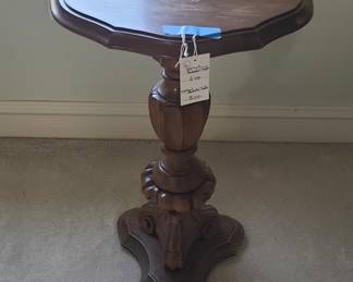 MidCentury Traditional Pedestal Accent Table