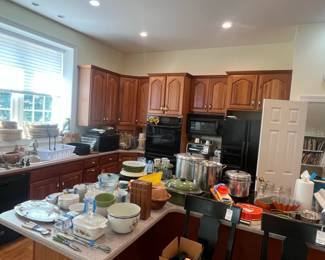Assorted Kitchenware