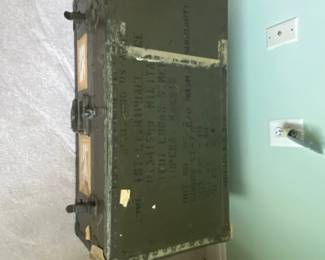 US Army Footlocker Trunk Doehler Metal Products Corp.