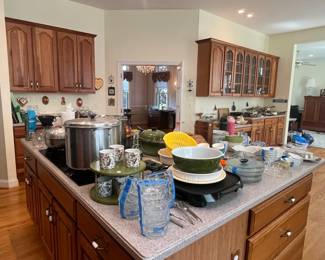 Assorted Kitchenware