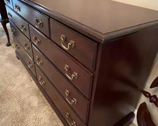 Henkel Harris Mahogany Nine-Drawer Dresser with Mirror