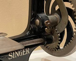 Singer Model 20 Toy Sewing Machine