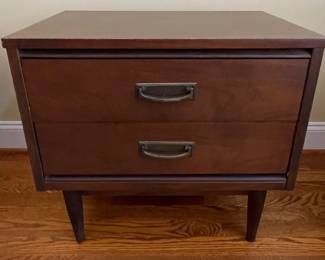 Mid-Century Modern Two-Drawer Nightstand by Hooker Furniture (Mainline Series)