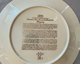 Lenox Christmas Trees Around the World - Hungary Plate (2005)