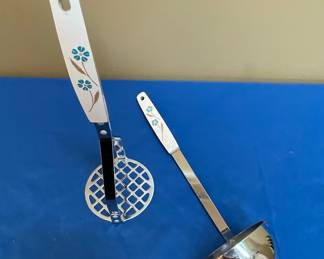 Vintage Blue Cornflower Utensil Set