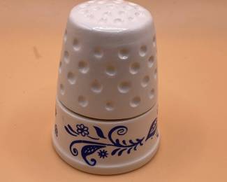 Blue Willow Pattern Thimble and Stand Set