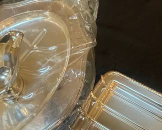 Sheridan Silver Plated Casserole Dish with Pyrex Liner and Stand