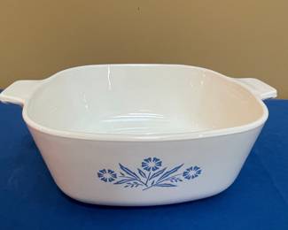CorningWare Cornflower Blue P-1 1/2-B Casserole Dish
