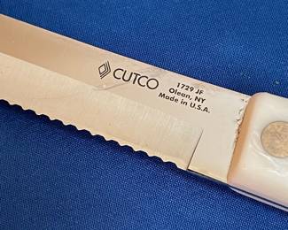 Cutco 1729 JF Spatula Spreader with Oak Block