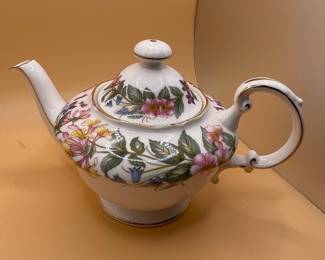 Paragon Country Lane Teapot