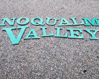Wooden letters spelling out Snoqualmie Valley! 