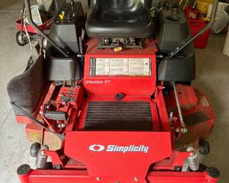 Simplicity Citation XT Zero-turn Riding Mower 52"