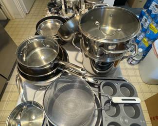 Wolfgang Puck cookware