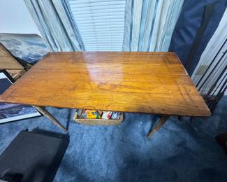 Antique sewing table