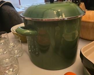 LE CREUSET