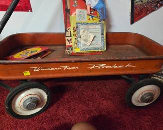 Vintage wagon and Mickey Mouse tracer