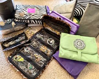 So Much Jewelry 