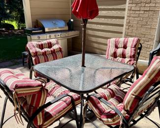 Charbroil Grill, Patio Set with Umbrella 