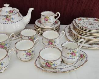 Royal Albert Petit Point 