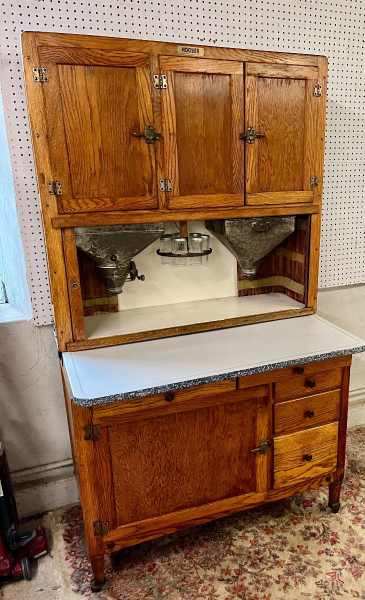 Wilson's Multi-Estates Collectibles Auction