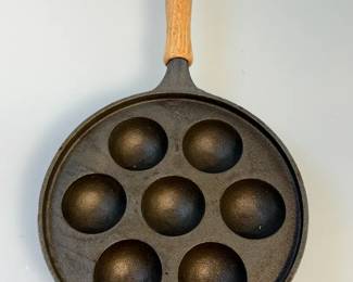 Cast iron Aebleskiver Pan