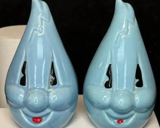 Handy Flame blue gas flame salt and pepper shakers
