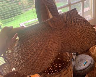 Buttocks (egg) basket--yes that's the name of this basket
