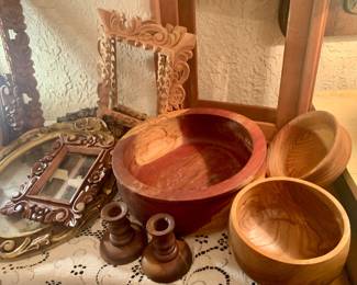 local artist made hand carved wooden bowls