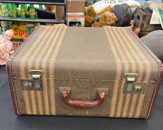 vintage luggage 