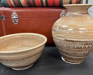 pottery 