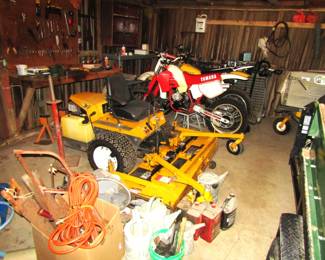 Walker zero turn 27 HP 72 in. cut model MBSSD