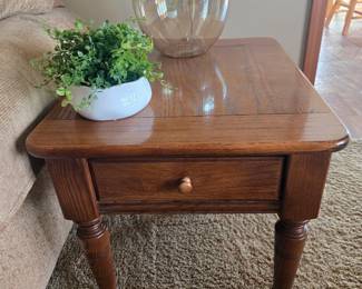End table