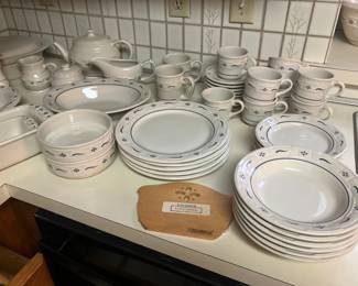 Longaberger pottery "Woven Traditions Blue"