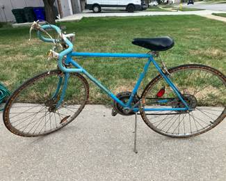 Vintage 1960's Schwinn ContinentaL 10 speed bicycle