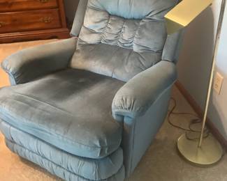 Bassett recliner