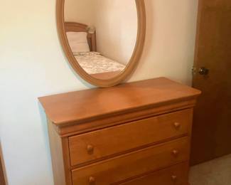 3 drawer chest, Stanley Furniture