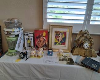VARIETY OF COLLECTIBLES