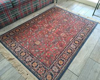 COLORFUL AREA RUG