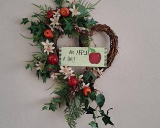 APPLE THEME WALL ART