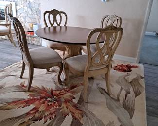 TABLE WITH 4 ARKESS CHAIRS, COLORFUL DESIGNED AND CUSTOM MADE RUG