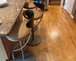 Set of 4 stools