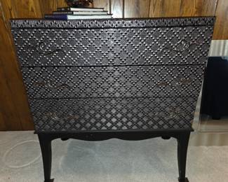 Great 3 drawer chest