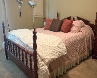 Wood headboard and footboard set 