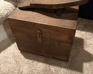 Shoe shine box 