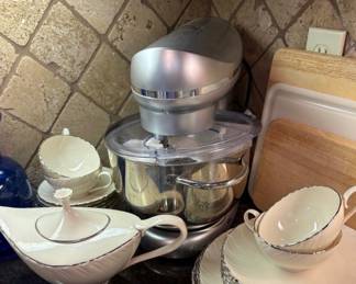 LENOX China set 